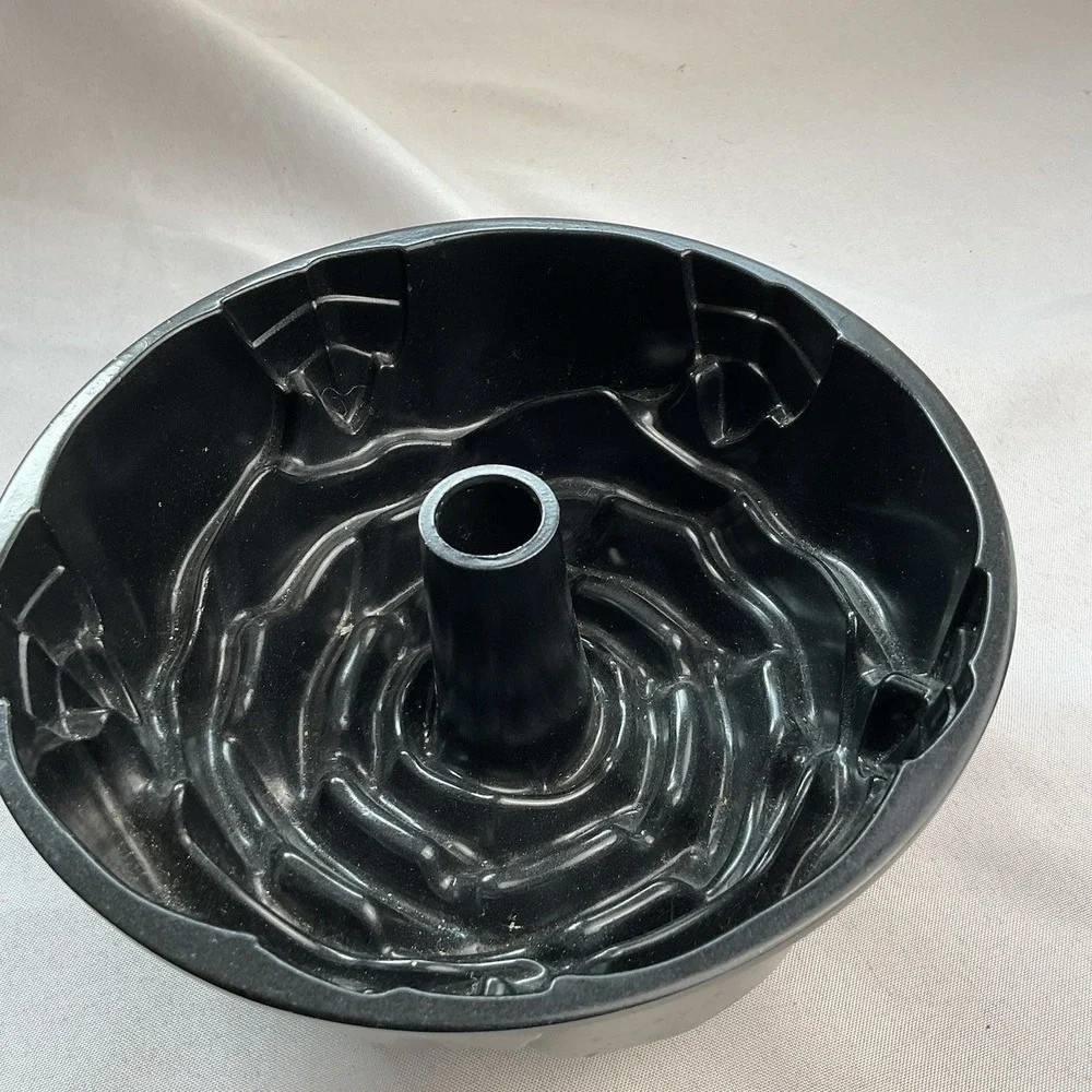 Nordic Ware Rose Cast Bundt Pan, 10 Cup,  Cake Birthday Mother's Day Floral